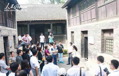 ���L�F(tu��n)�ɆT�ڰ�·܊һ���Ŏ�˾��fַ�J(r��n)�� (t��ng)ȡ�v������ꑼӽ� �z��