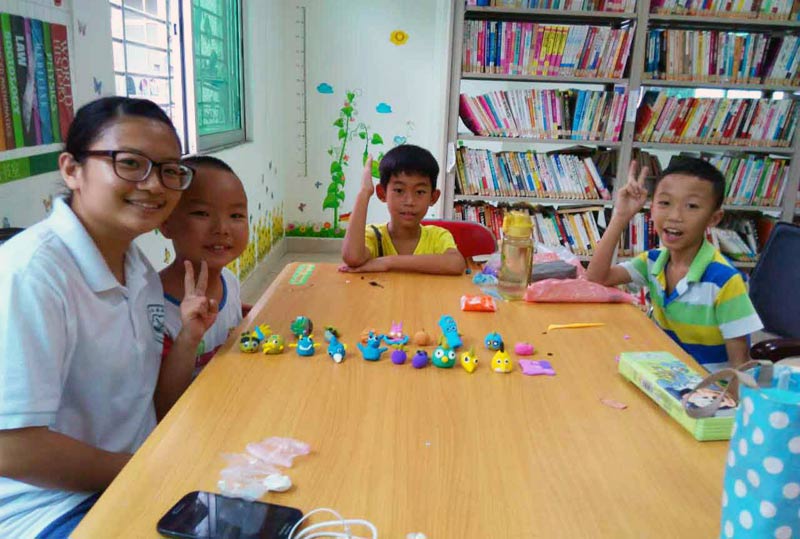 ꠆T�ֺýM�M�У��F(xi��n)������Ȼ��С���т���������˼�����꠆T��һ�������һ�������Ͱ�׃����Ʒ