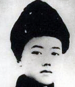 �ܘ�|��1918��1937���|������(li��n)܊�߼�ָ�]�T��ɽ�|ʡƽ�ȿh�ˡ�1925���S��ĸ�ӻĵ�����ʡ�q���h��1931���һ����׃�����e�O���ӿ��ջ��(d��ng)��1933����������Ї����a(ch��n)�h��1935��2�������x�鹲���F(tu��n)�|�M��ί��ӛ��4�����Ζ|���������܊�ڶ�܊��һ�F(tu��n)��ί��1936��3�����Ζ|����(li��n)�ڶ�܊��һ����ί�掟�hί��ӛ��܊�hίί�T��7�£��x���й��ϝMʡίί�T��9�����Ζ|����(li��n)��һ·܊���Ď����L����ί��1937��4��24�����ڰ��D�h��ɳ���Ͻ��S�����c�ΰ��D�h�ΰ��(du��)����(zh��n)�в��Ҡ�����