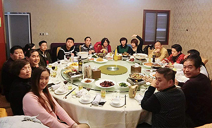 ���İ�̎�����l(xi��ng)���ҵļ��l(xi��ng)�������ھW(w��ng)���´����L(f��ng)���(d��ng)������(sh��)������(l��i)�Ը��صľW(w��ng)��ͨ�^�R�^�����ֺ�΢ҕ�lӛ����Լ��ڼ��l(xi��ng)����Ҋ�������@Щƽ��(sh��)�Ľ�����������֟o(w��)���B͸������Đۡ����^��ÿһ�c(di��n)΢С��׃�������ǰl(f��)�����l(xi��ng)�H��߅�Ĵ��£����ܽo�l(xi��ng)�H����(l��i)�����ī@�ø����͌�(du��)�Լ����l(xi��ng)���Ժ����M�㡭��Ԕ��(x��)�� 