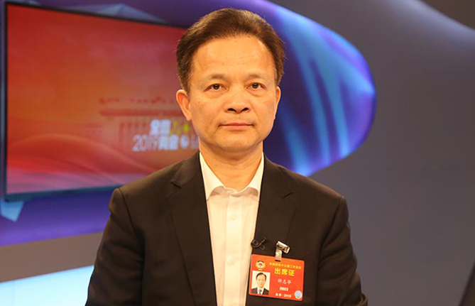 全國政協(xié)委員、中國工程院副院長鐘志華：推進(jìn)工程教育改革與創(chuàng)新創(chuàng)業(yè)創(chuàng)造