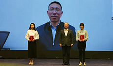 ���߼�ح����W(w��ng)�hί��ӛ�������L(zh��ng)�������~�����c��ƽ��Ӣ�ۡ���Ӱ